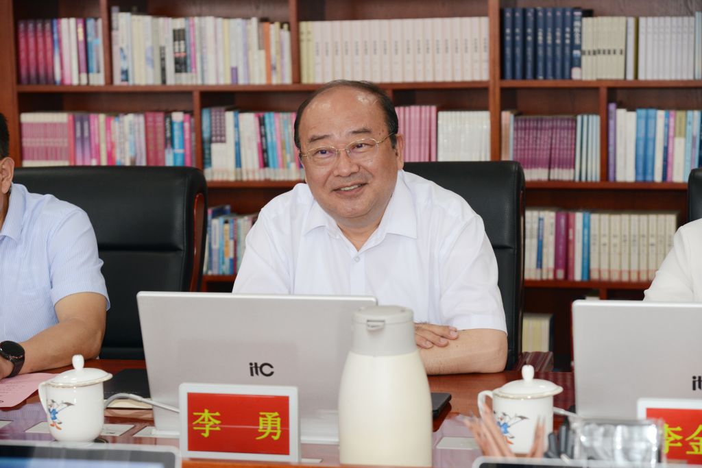 山东航空学院来校调研交流