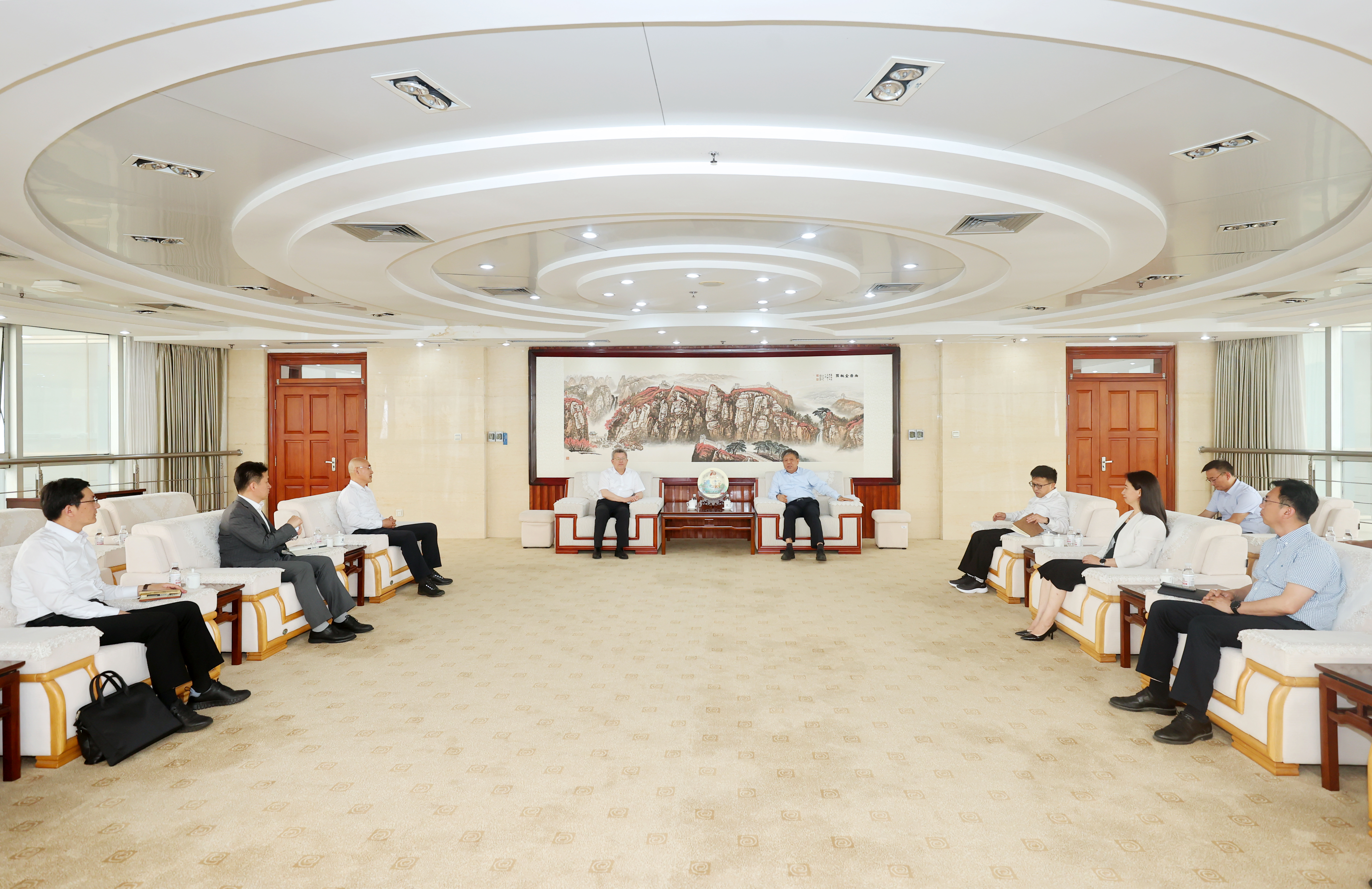 学校与中国石油大学（华东）签署全面战略合作协议