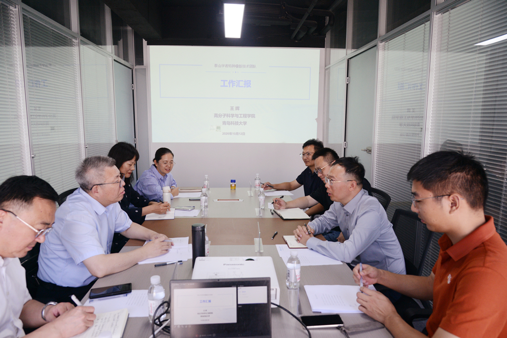 党委书记杨天梅走访看望学校党外代表人士